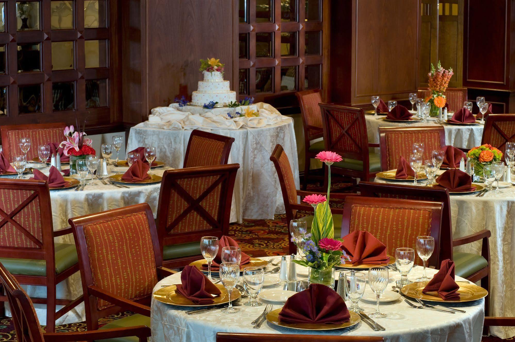 Courtyard By Marriott Tysons Mclean Hotel Тайсънс Корнър Екстериор снимка